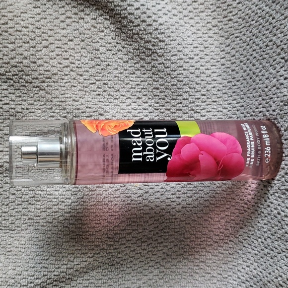 ❣3/25❣  Bath & Body Works MAD ABOUT YOU Fine Fragrance Mist - Picture 1 of 8